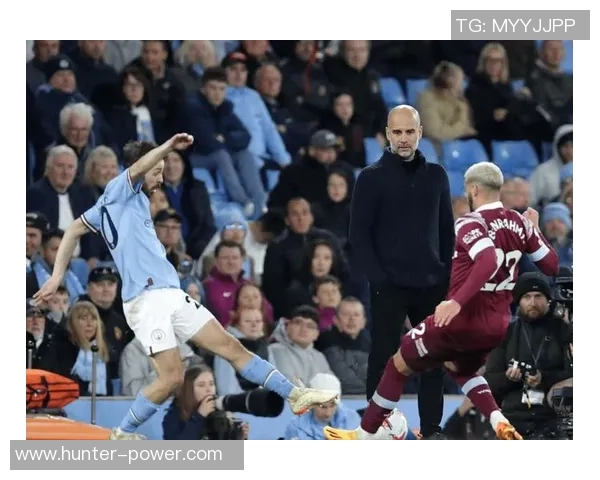 哈兰德破英超单赛季进球纪录！曼城锋线组合狂轰3球，德布劳内精准助攻福登闪耀